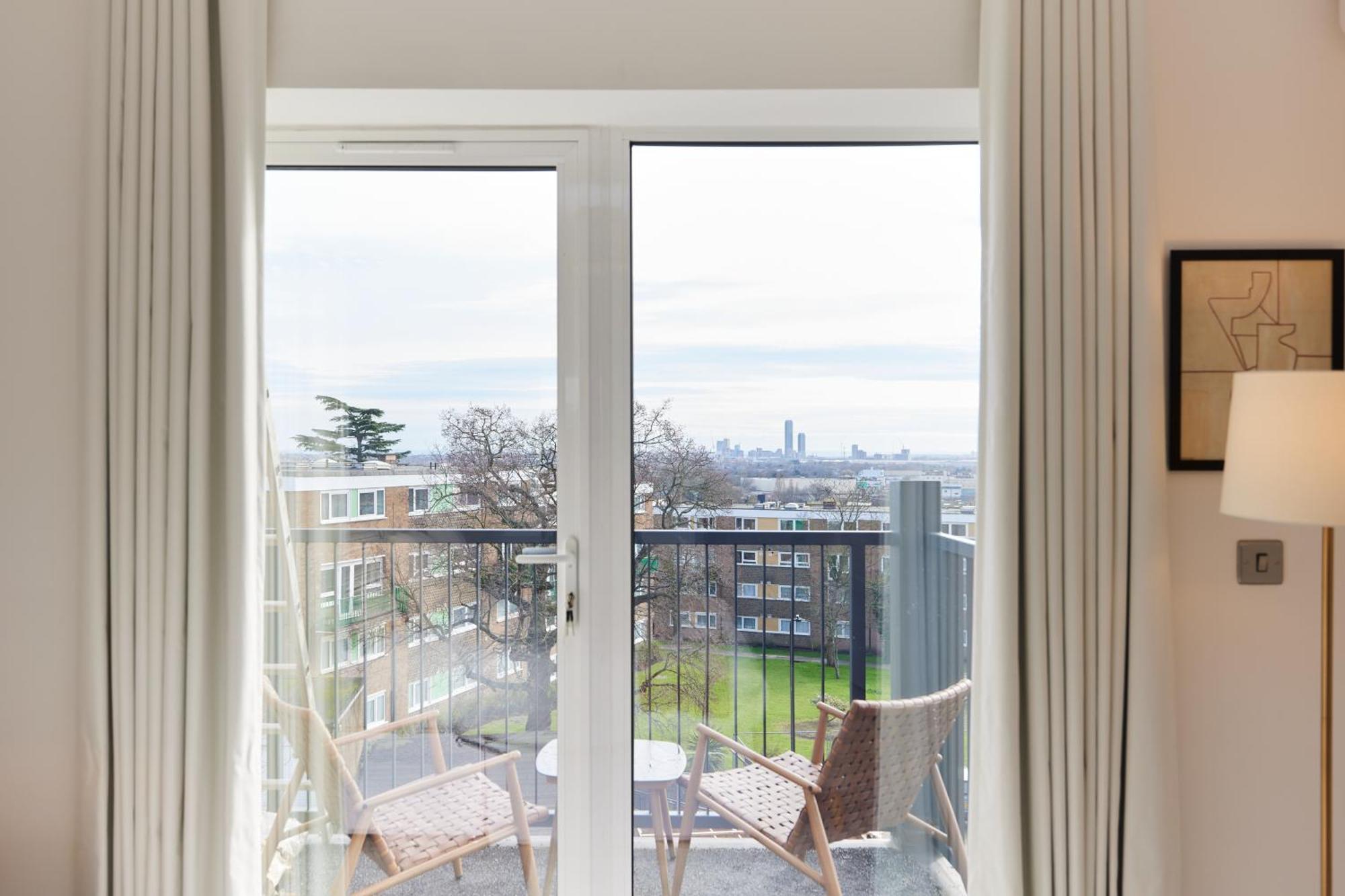 The Wembley Park Corner - Classy 2bdr Flat With Balcony Londres