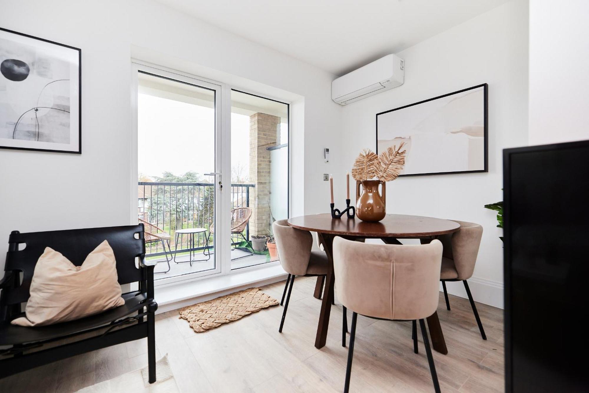 The Wembley Park Corner - Classy 2bdr Flat With Balcony * Londres