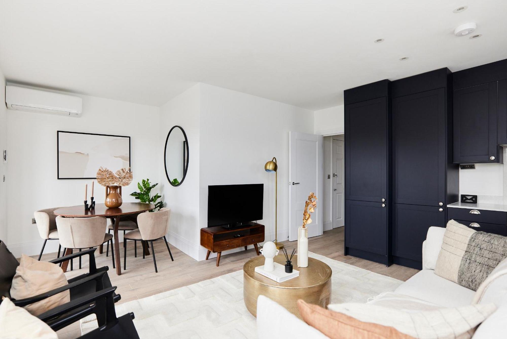 The Wembley Park Corner - Classy 2bdr Flat With Balcony Londres
